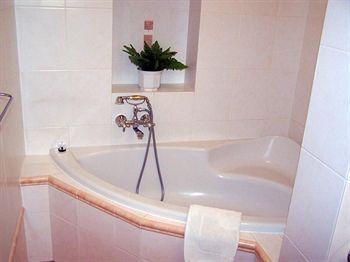 Garni -hotel Barbakan Hotel